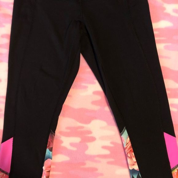 Lululemon Embody Crops - Picture 4 of 11